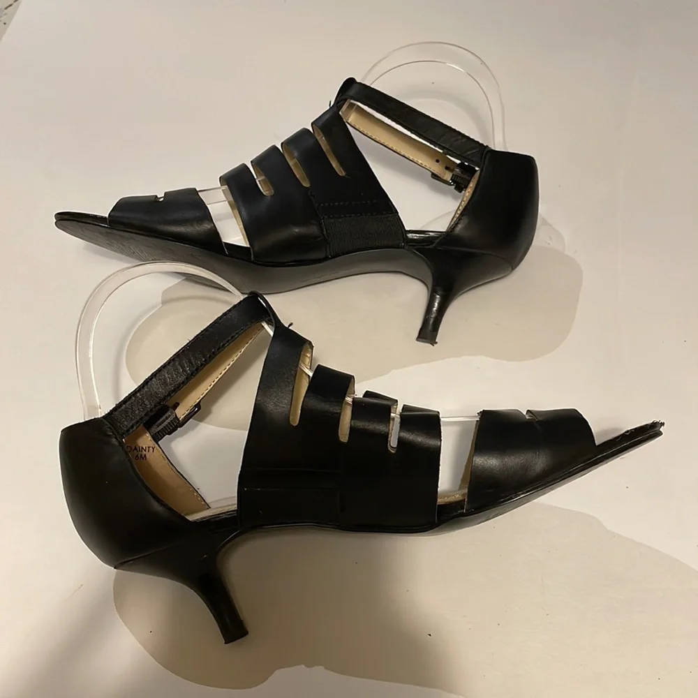 Tahari Dainty black leather cut out heels size 6